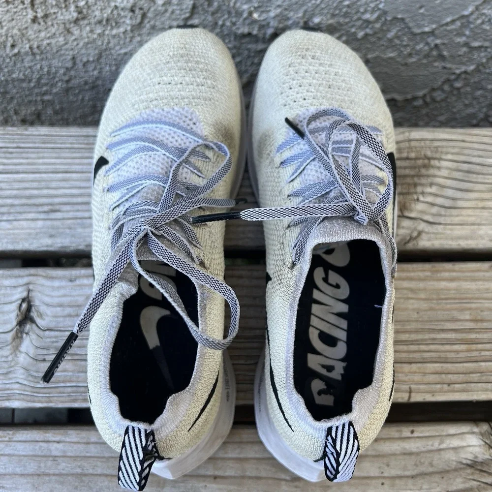 Nike Shoes Women Size 7.5 Zoom Fly Flyknit White/Black AR4562-101